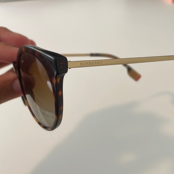 Burberry Round Havana Gold B4296 3816/T5 53-20-140 Women's Sunglasses - Picture 5 of 16